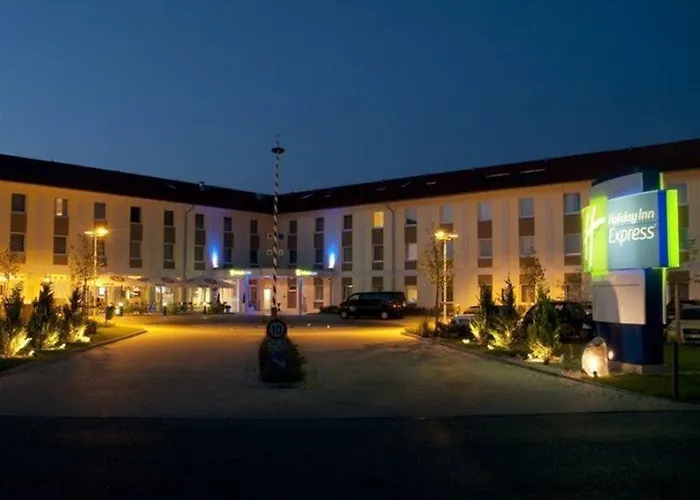 Hotel Express Munich Airport 3*