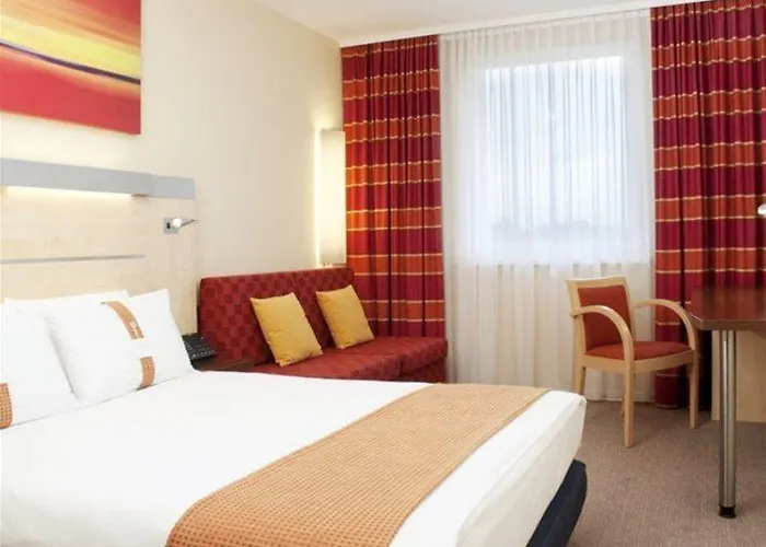 Hotel Express Munich Airport 3*