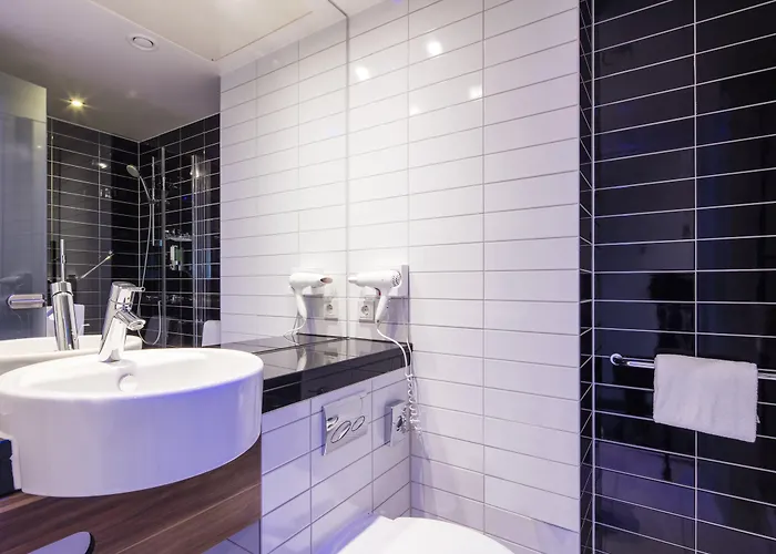 Express Munich Airport 3*
