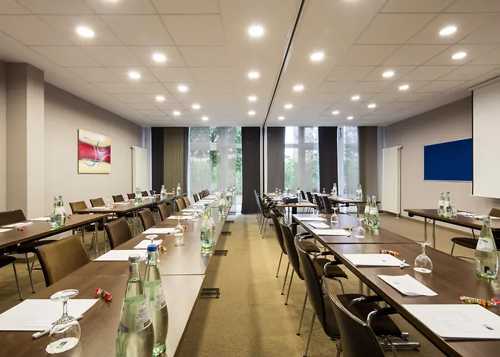 Hotel Express Munich Airport 3*