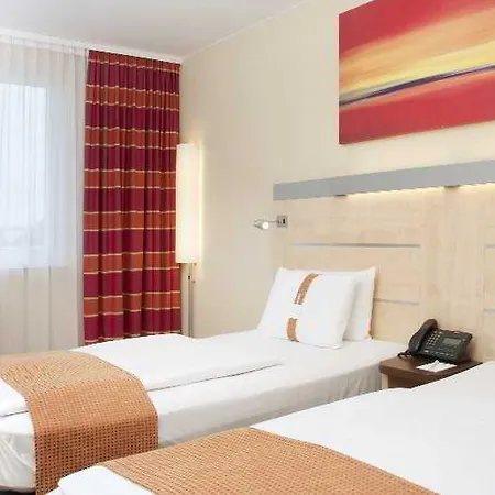 ホテル Express Munich Airport 3*